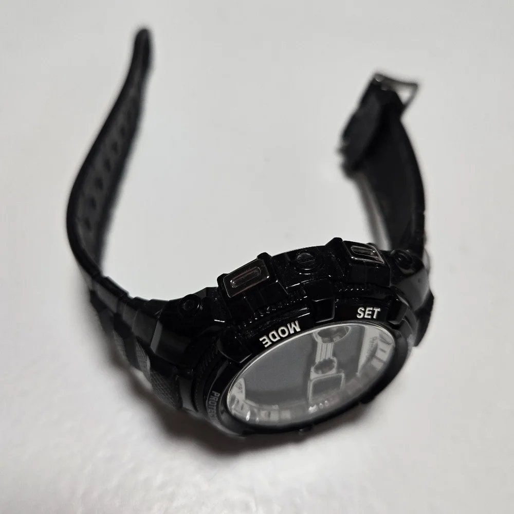 Armitron Black Shock Resist Digital watch Needs Batterie Not Tested